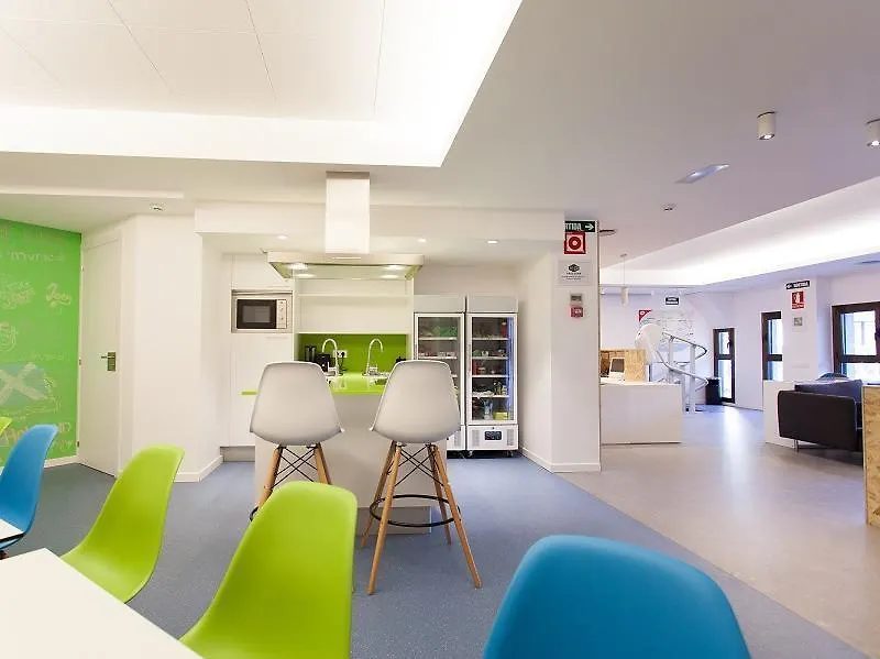 Dream Cube Hostel Barcelona