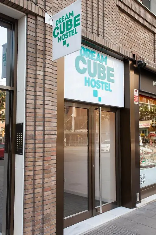 Dream Cube Hostel Barcelona 0*,  Spanje